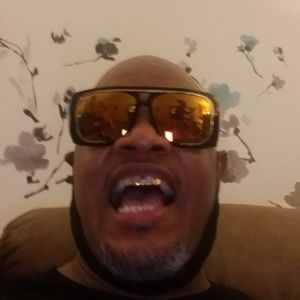 Meet your Posher, Ronald